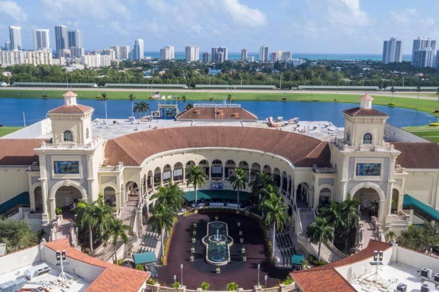 Hallandale Holiday Retreat Hollywood Boardwalk Hallandale Beach Exterior photo